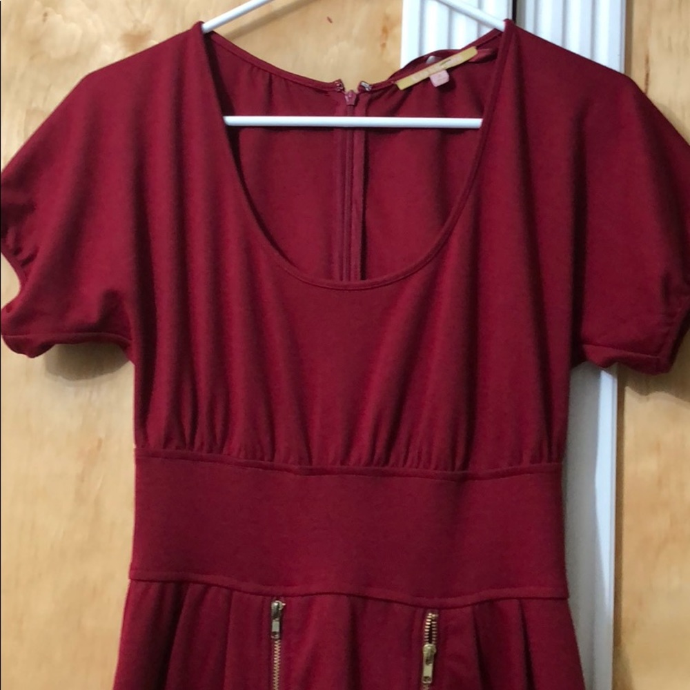 Red - Picture 2 of 3